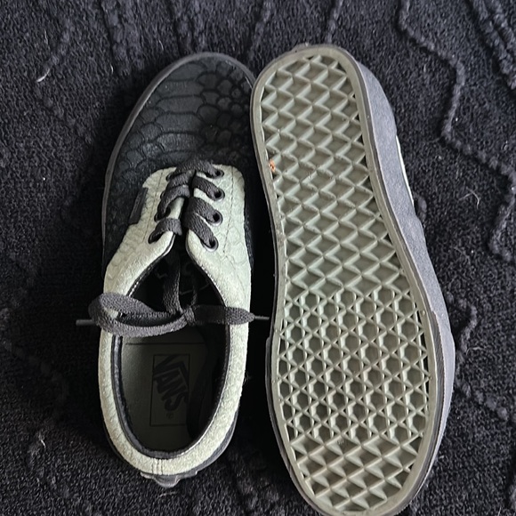 Slytherin Harry Potter Vans - Picture 3 of 3